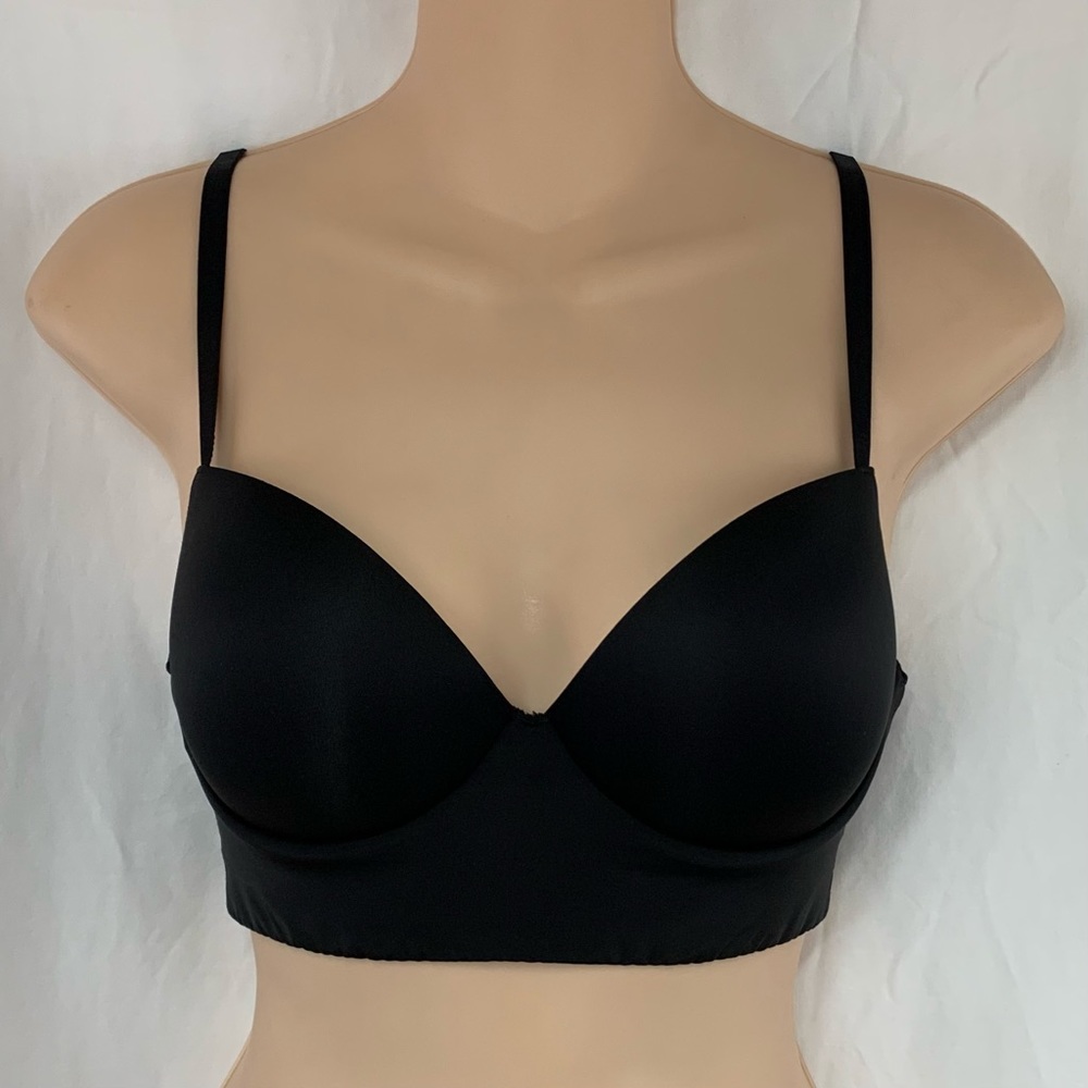 Victoria’s Secret VS No Wire Padded Pull Over Racer Back Adjustable Strap Size M